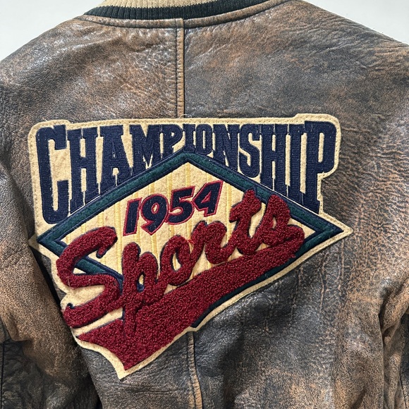 Vintage Gap Varsity Jacket - Picture 7 of 11